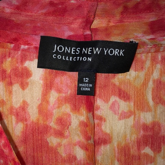 🌼2/$15 Jones NY faux wrap top (12) - Picture 2 of 6